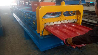 چین 4kw 380V PPGI Roof Panel Roll Forming Machine For 840mm Width Steel Tiles تامین کننده