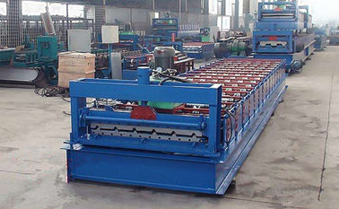 چین Zinc Corrugated Iron Roofing Panel Cold Roll Forming Machines , Metal Rolling Equipment تامین کننده